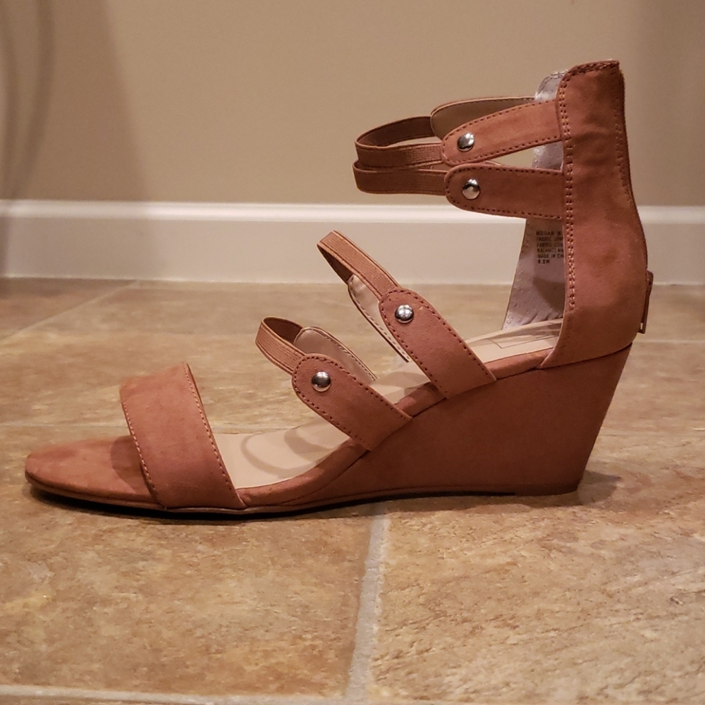 Cognac Suede wedges